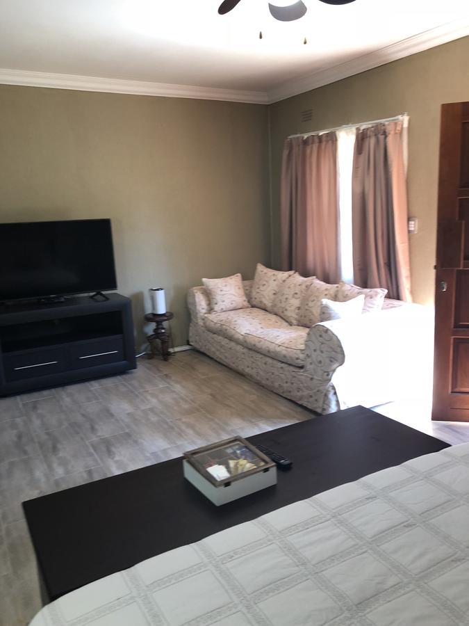 Khuvena Guesthouse Randburg Exterior foto