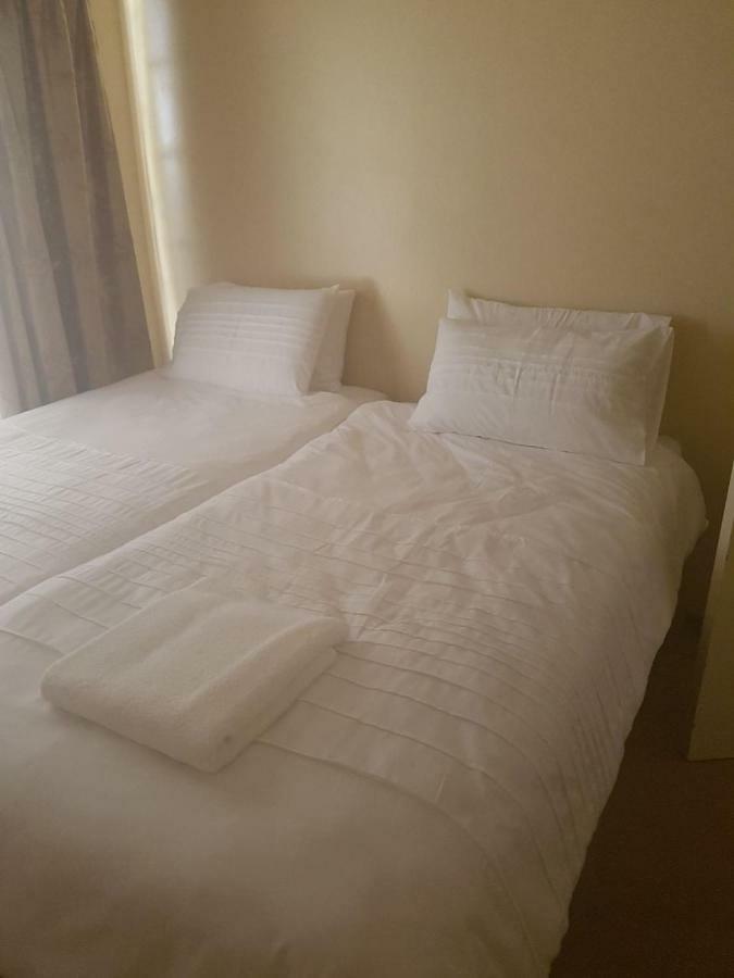 Khuvena Guesthouse Randburg Exterior foto